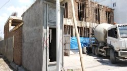 Satpolpp Kota Medan Bungkam Ketika Dikonfirmasi Wartawan “Ketok Cantik” Bangunan Perumahan Royal Residence Di Medan Tembung