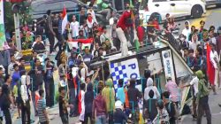 Usai Demo Gedung DPRD Sumut Pos Polisi Dibakar Massa Serta Merusak fasilitas Umum 