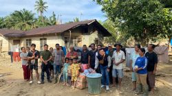 Ratusan Rumah Warga Masih Tertimbun Lumpur Pasca Banjir, AMPEK Sumatera Utara Serahkan Sumbangan Ke Aceh Tamiang : Warga Sambutan Haru