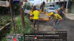 Pekerja UPT Wilayah 1 Dinas SDABMBK Deliserdang Tidak Memakai APD Serta Abaikan K3 Saat Bekerja